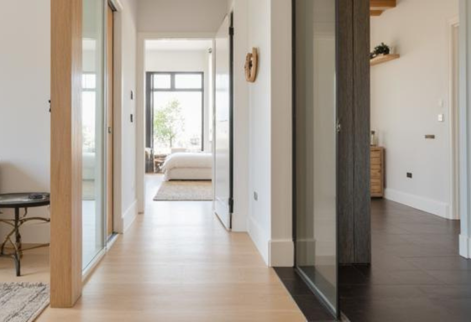 image of light flooring vs dark flooring